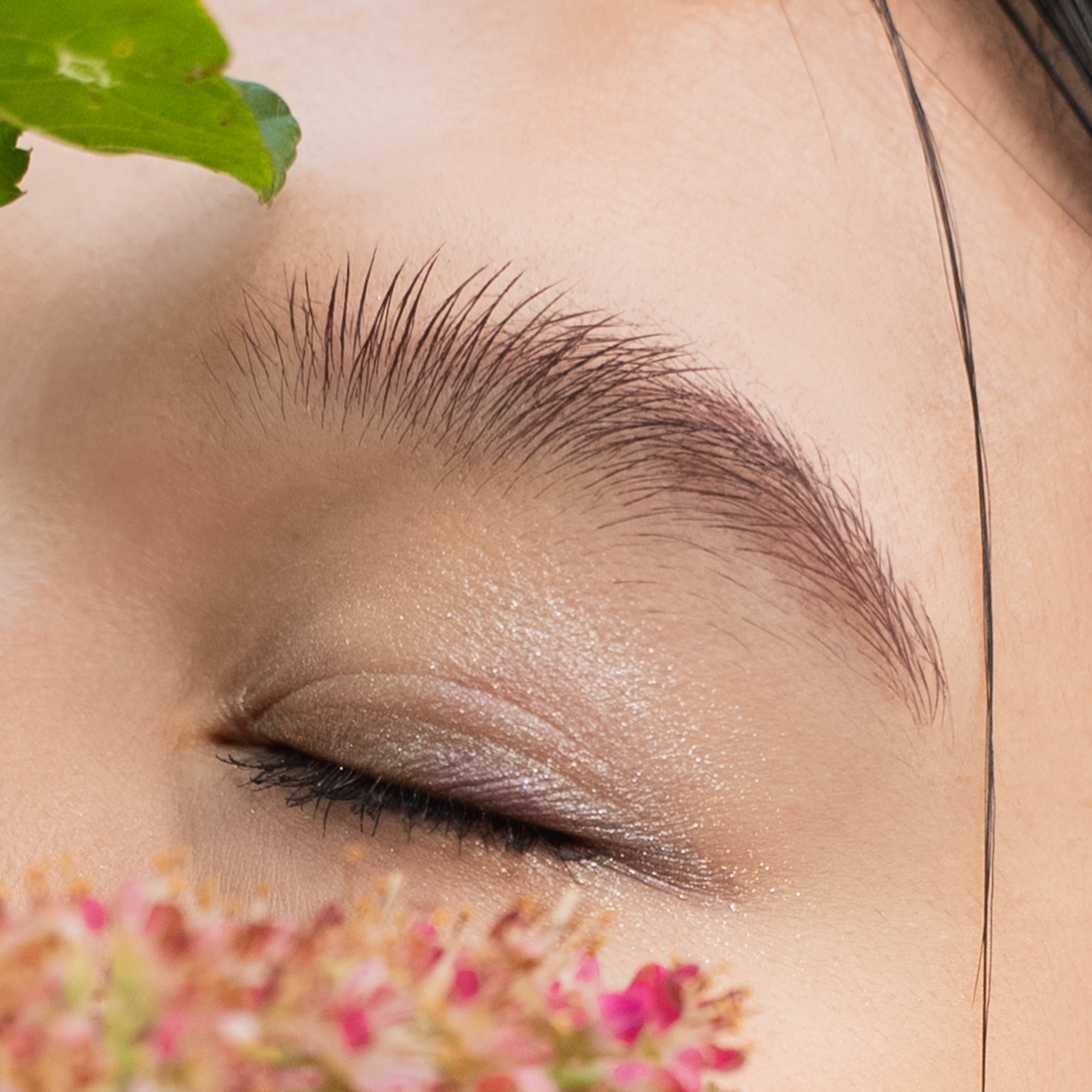 Eyebrow Styling Glow 03 : Way Back